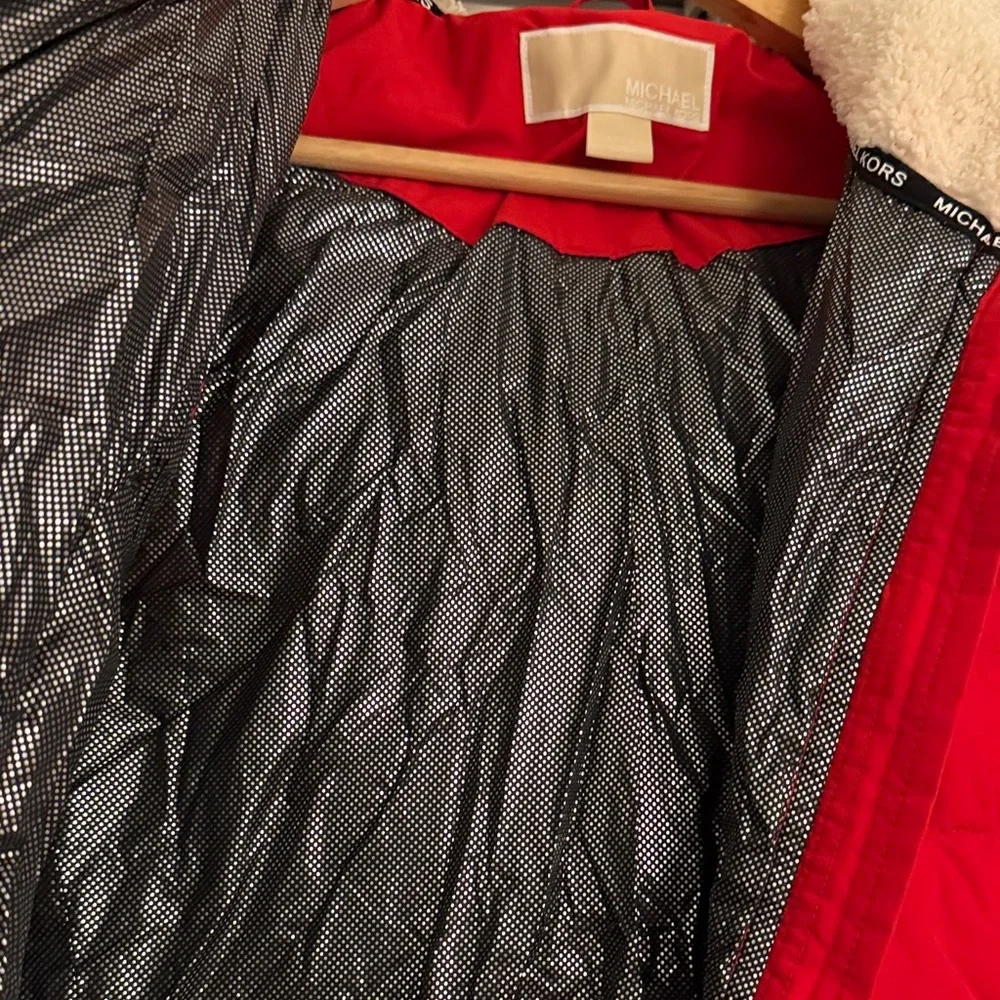 Michael Kors Women’s Red Warm Zip-Front Jacket with Sherpa-Lined Hood – Size L - Picture 3 of 8